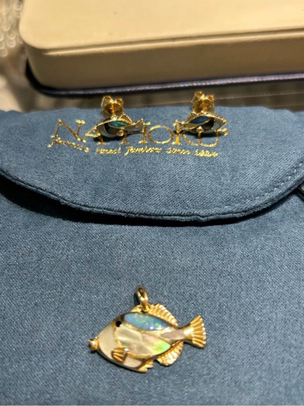 Na Hoku Gold Humuhumu fish Earrings   and Pendant with Pearl, Onyx, Pearl inlays